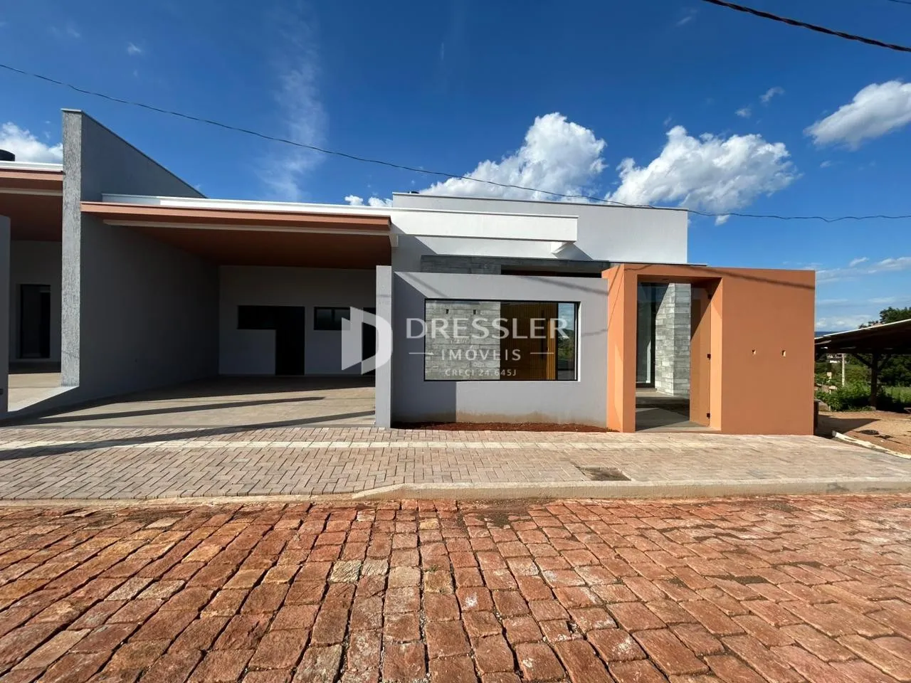Casa geminada com 2 dormitórios, foto 1