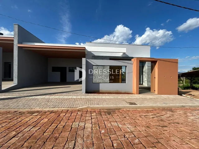 Casa geminada com 2 dormitórios