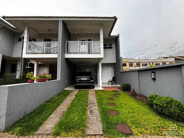 Sobrado com 3 dormitórios