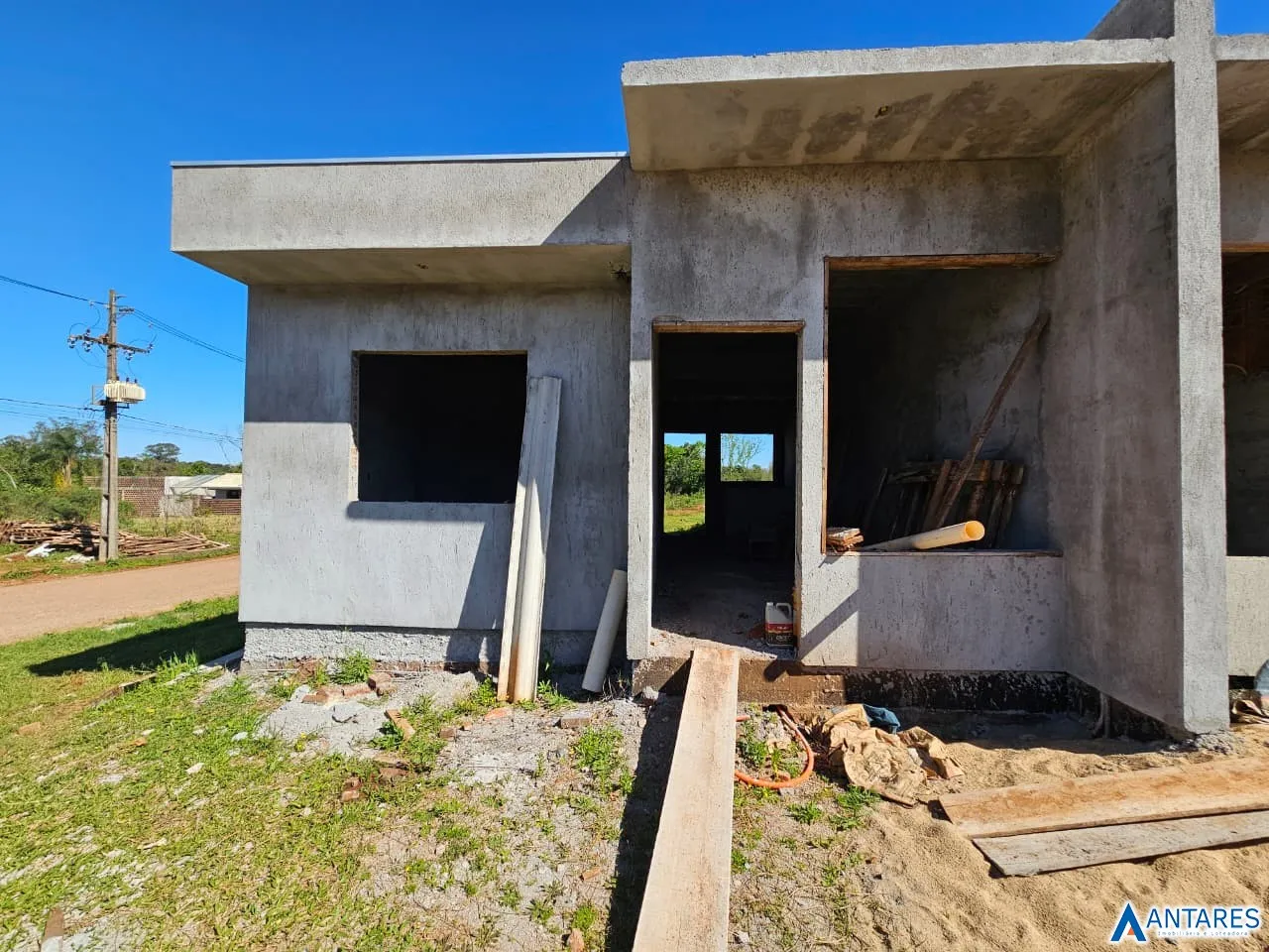 Casa geminada com 2 dormitórios, foto 1