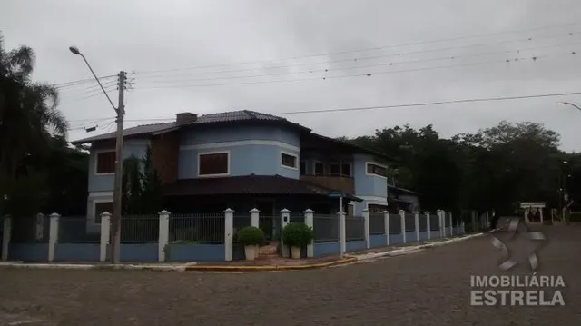 Casa com 4 dormitórios, foto 2