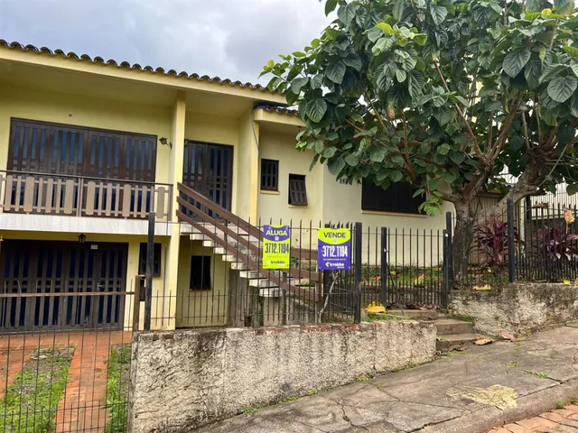 Casa com 5 dormitórios