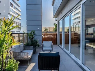 Vista da varanda de uma residência moderna em Lajeado.
