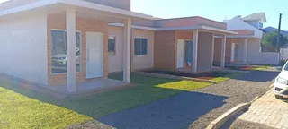 Casa geminada com 2 dormitórios, foto 1