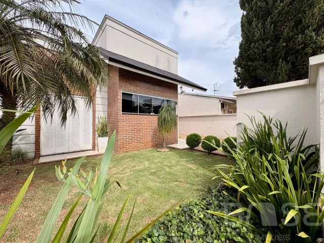 Casa com 3 dormitórios