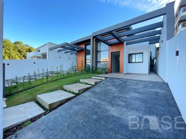 Casa geminada com 3 dormitórios
