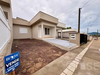 Casa geminada com 2 dormitórios, foto 1