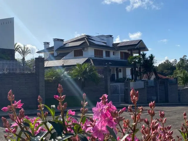 Casa com 5 dormitórios