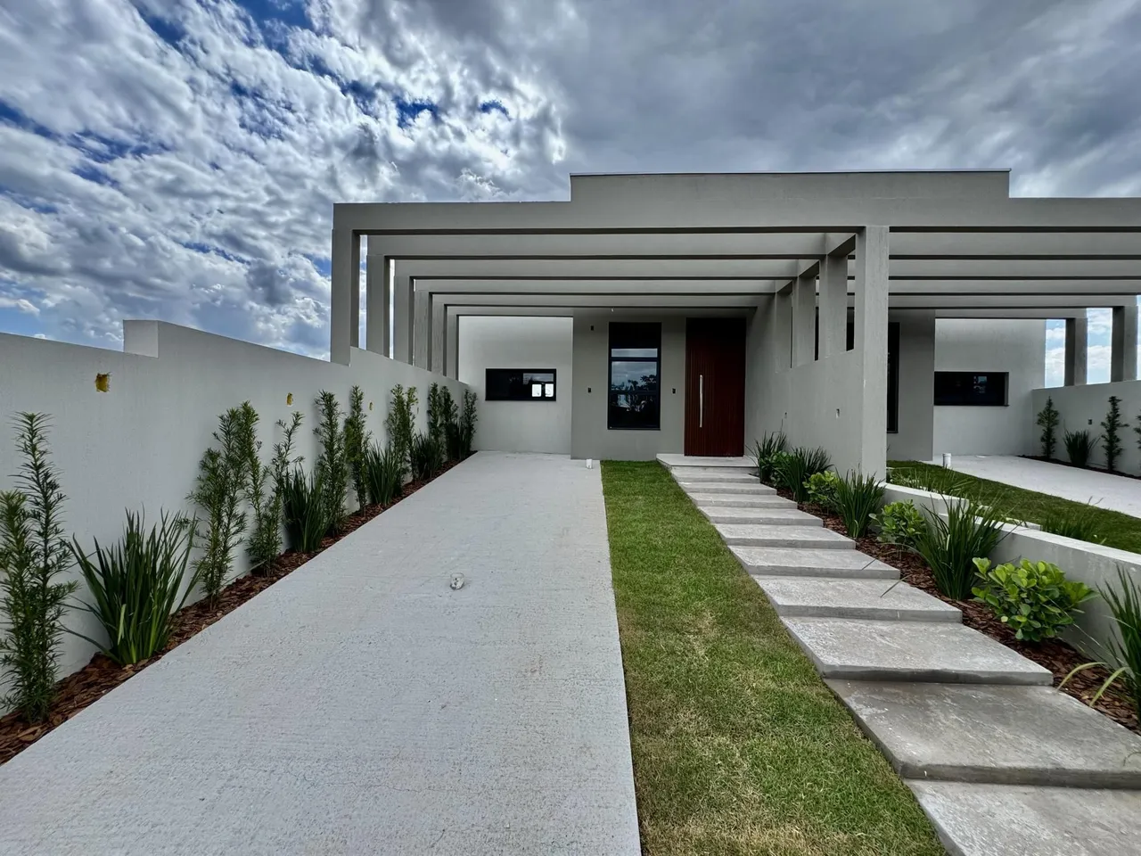 Casa geminada com 3 dormitórios, foto 1