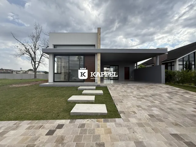 Casa com 3 dormitórios