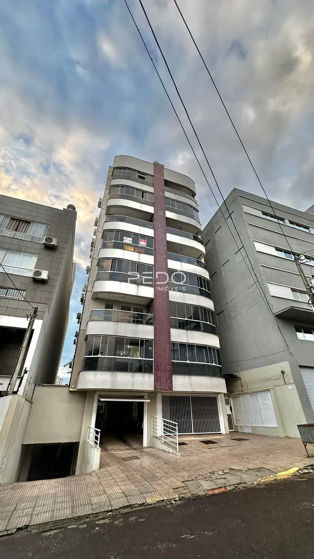 Fachada de um prédio residencial em Lajeado, Brasil.