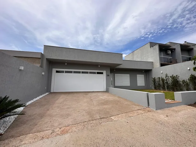 Casa com 2 dormitórios