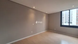 Apartamento com 3 dormitórios, foto 21