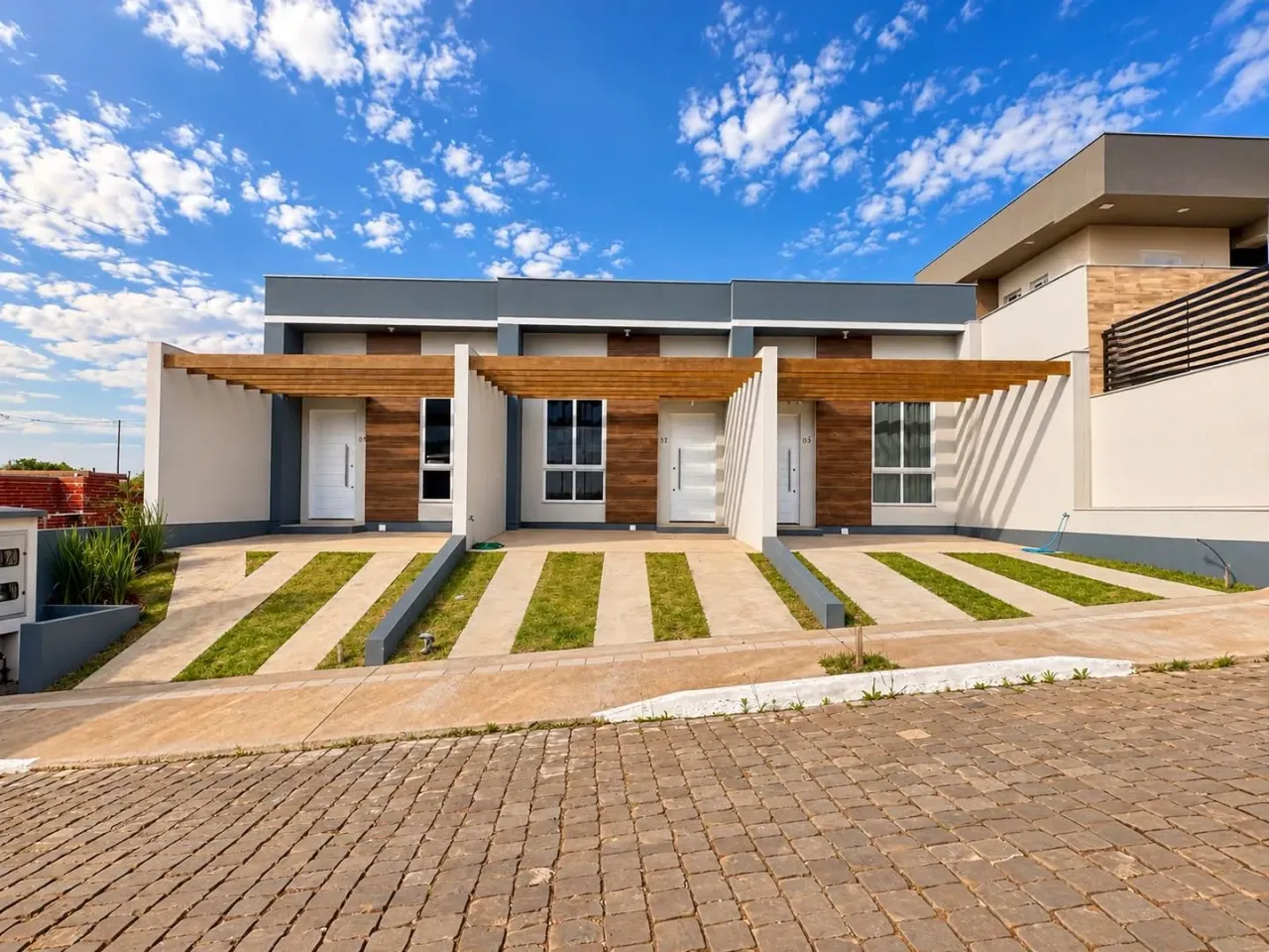 Casa geminada com 2 dormitórios, foto 1