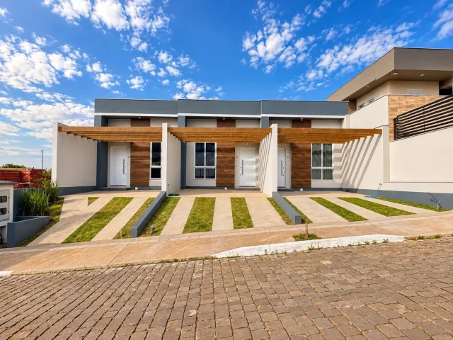 Casa geminada com 2 dormitórios