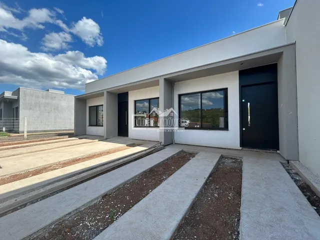 Casa geminada com 2 dormitórios