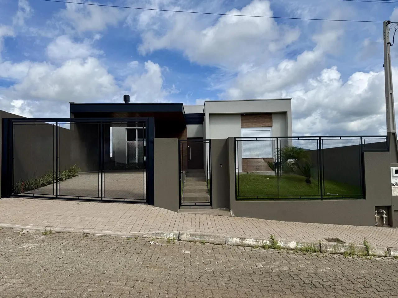 Casa com 3 dormitórios, foto 1