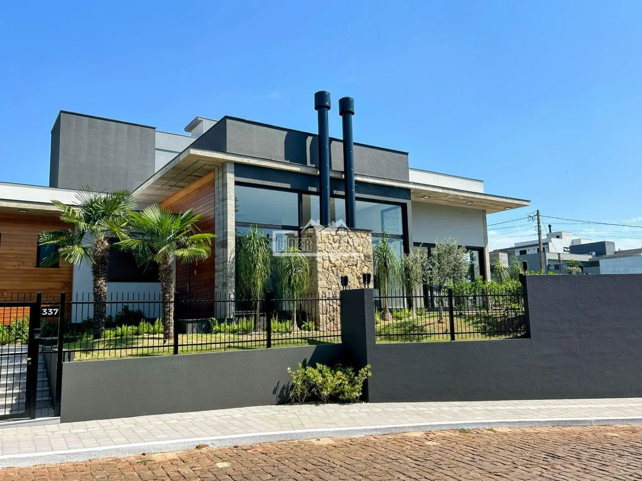 Casa com 3 dormitórios, foto 1