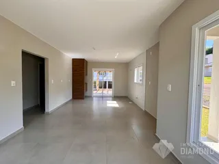 Casa geminada com 2 dormitórios, foto 6