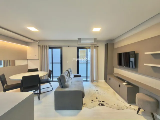 Apartamento com 2 dormitórios