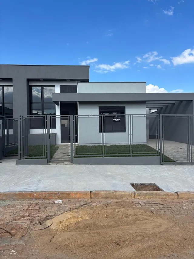 Casa geminada com 3 dormitórios