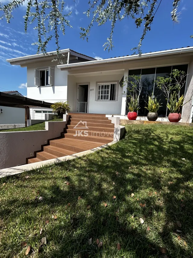 Casa com 3 dormitórios