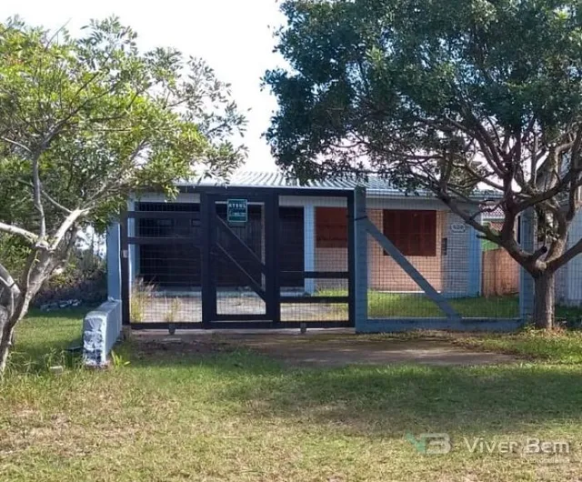 Casa com 2 dormitórios