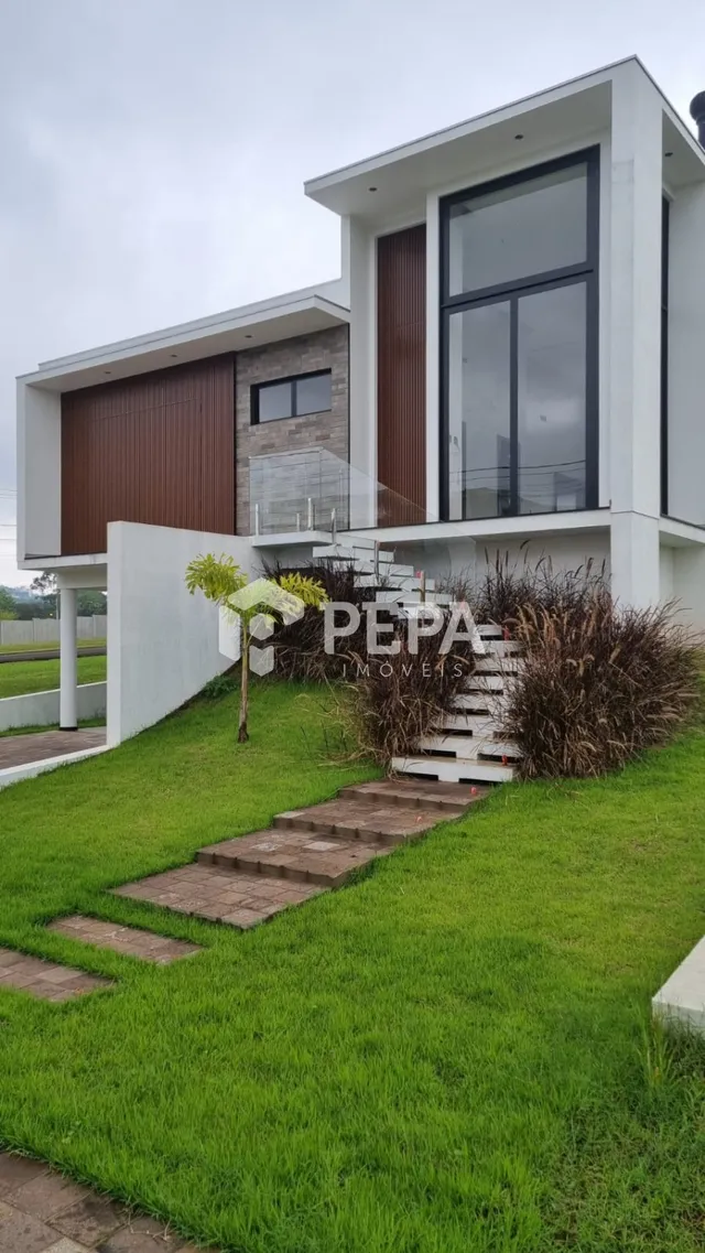 Casa com 3 dormitórios