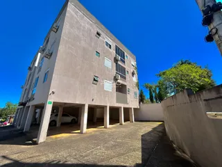 Fachada externa de um prédio residencial em Lajeado, Brasil.