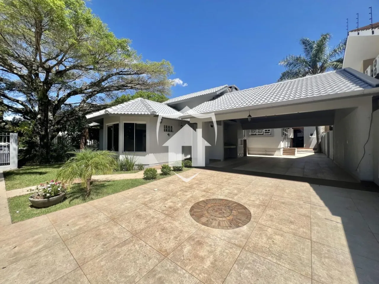 Casa com 3 dormitórios, foto 1