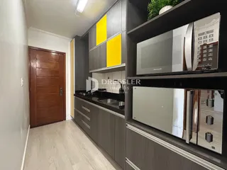 Vista da cozinha e hall de uma propriedade em Lajeado, Brasil.