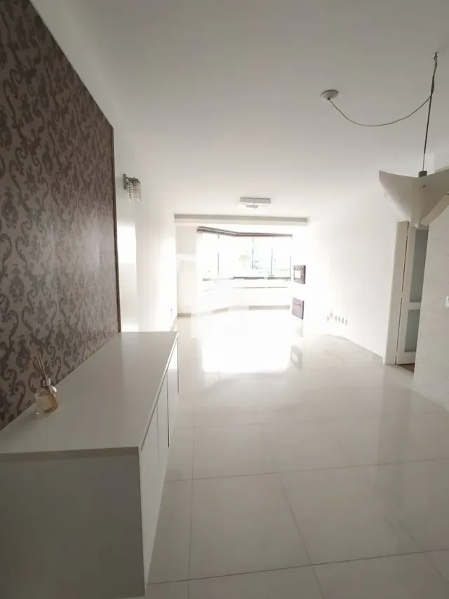Apartamento com 3 dormitórios, foto 2
