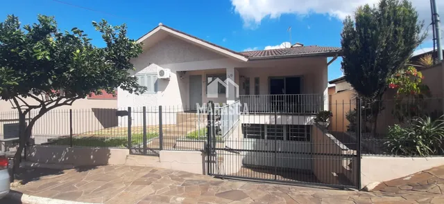 Casa com 5 dormitórios