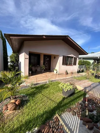 Casa com 3 dormitórios