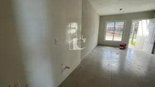 Casa geminada com 2 dormitórios, foto 4