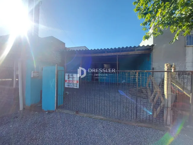 Casa com 1 dormitório