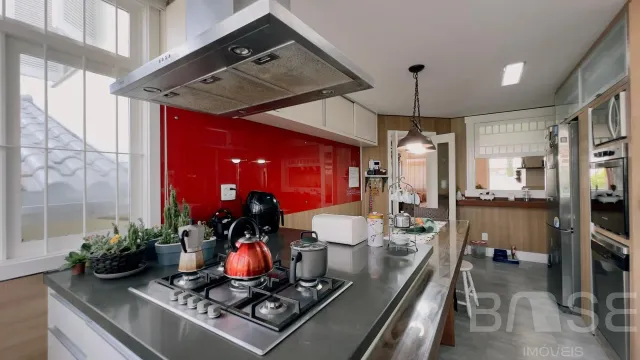 Casa com 4 dormitórios, foto 5