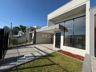 Fachada moderna de uma residência em Lajeado, Brasil.