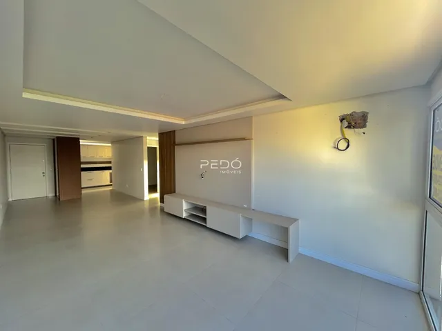Hall de um apartamento moderno em Lajeado.