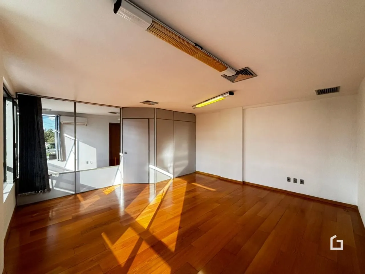 Sala comercial com 1 dormitório, foto 1