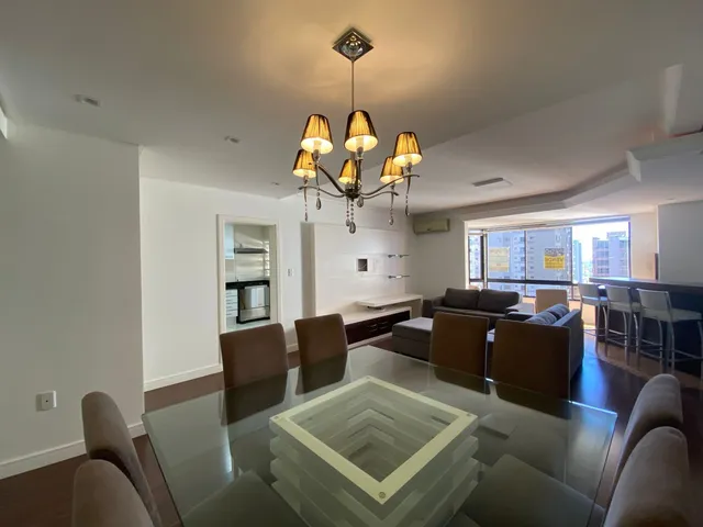 Apartamento com 3 dormitórios