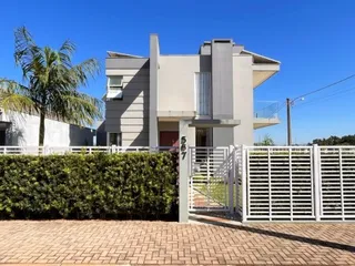Casa com 3 dormitórios