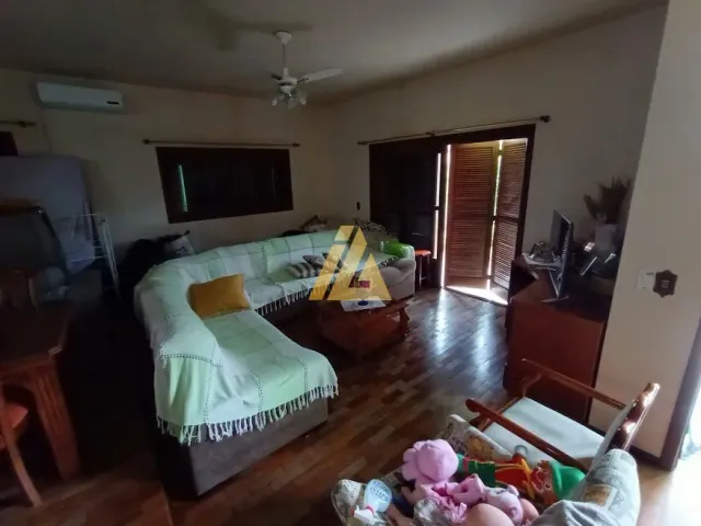 Casa com 4 dormitórios, foto 2
