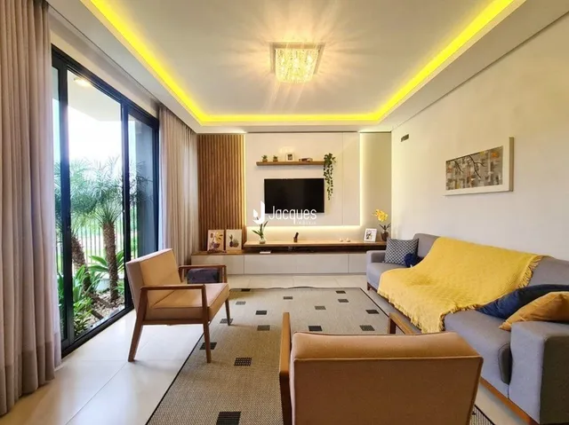 Casa com 4 dormitórios, foto 4