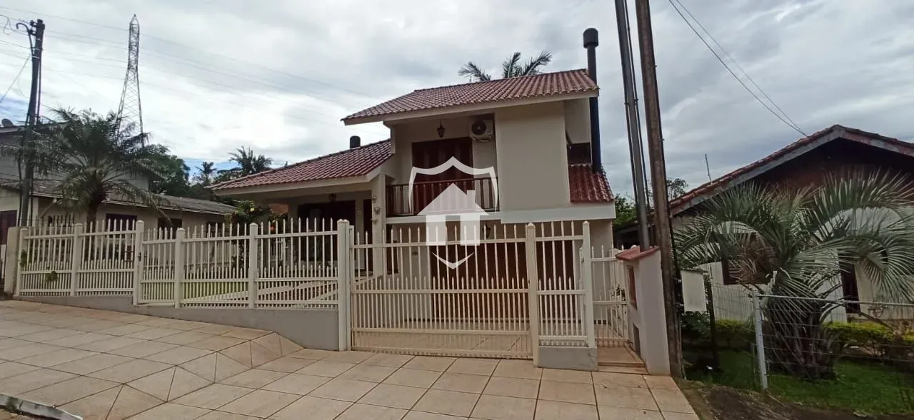 Casa com 3 dormitórios, foto 1