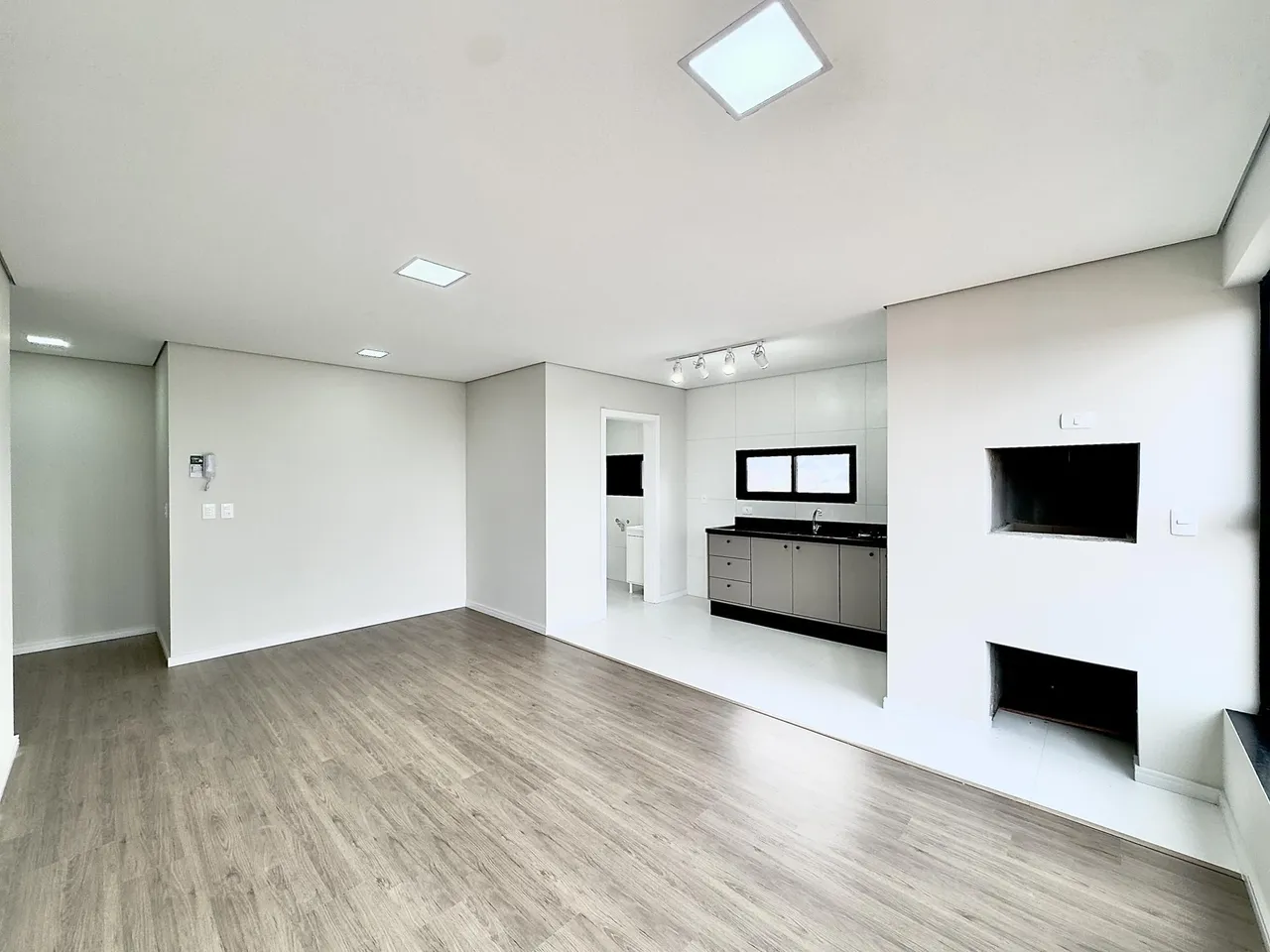 Apartamento com 2 dormitórios, foto 1