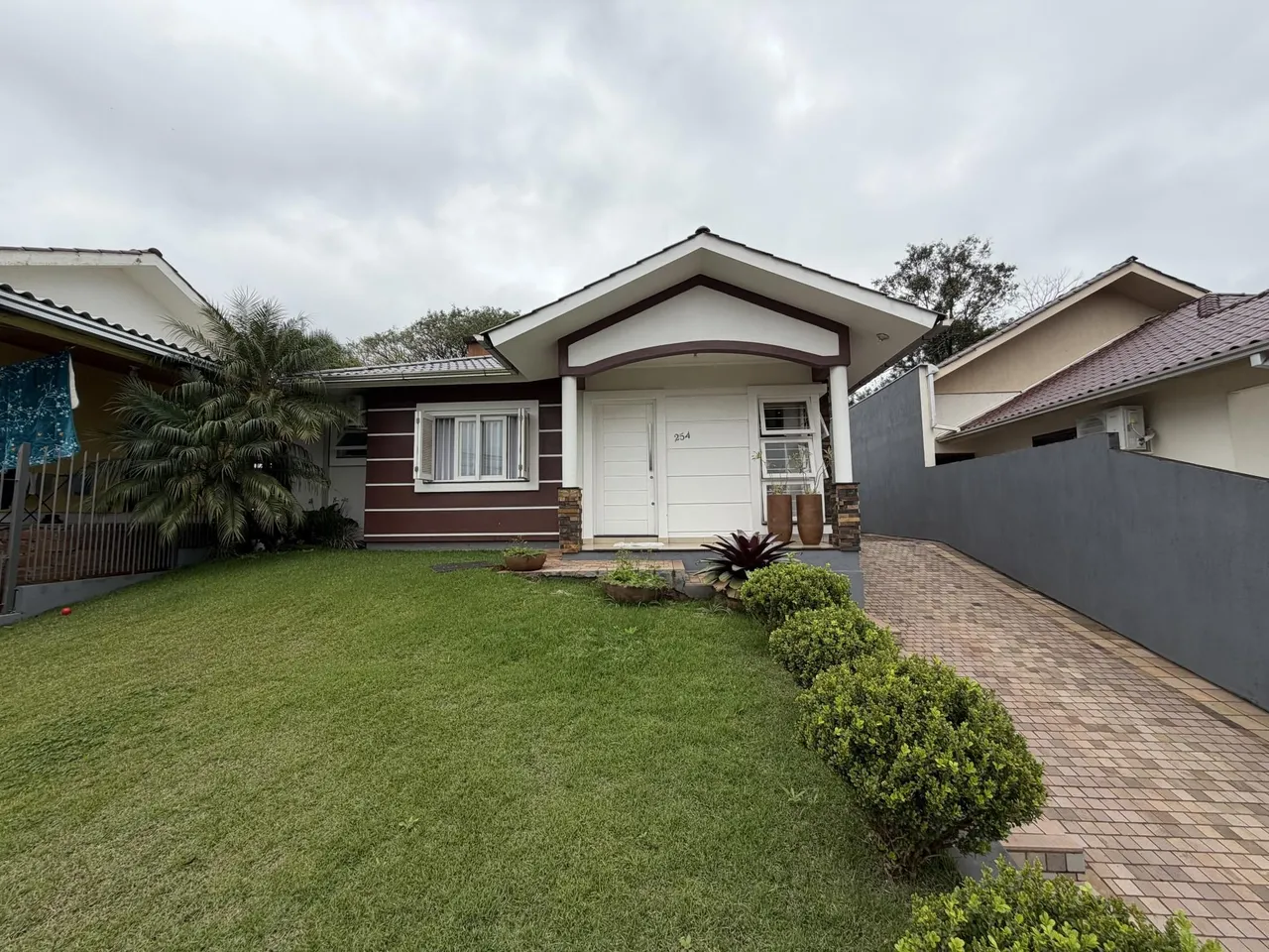 Casa com 3 dormitórios, foto 1