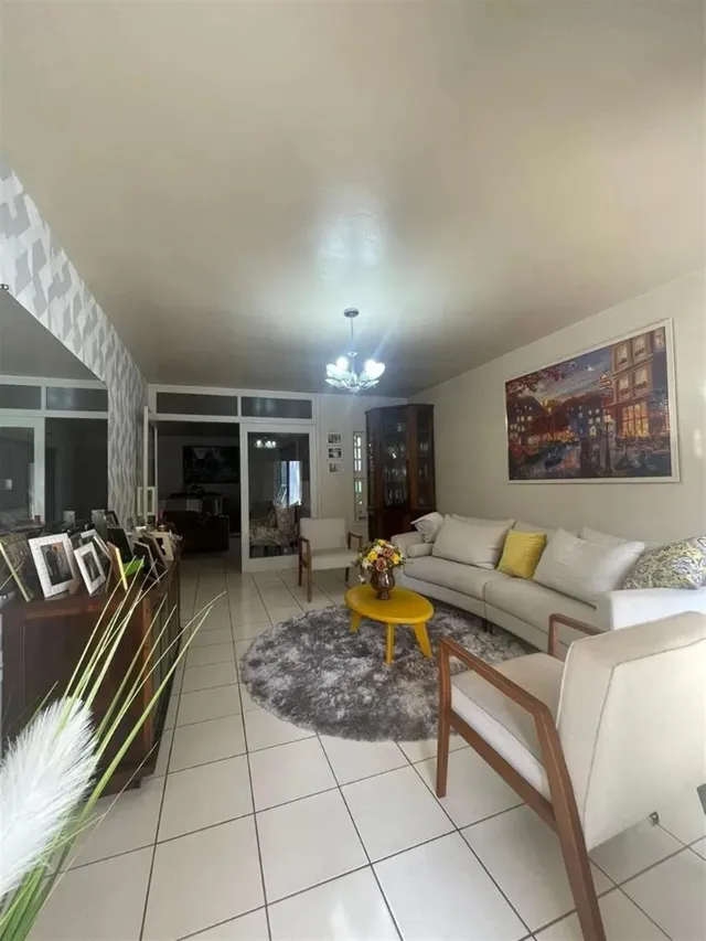 Casa com 4 dormitórios, foto 3