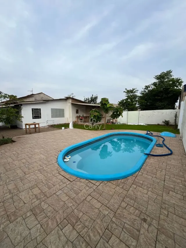 Casa com 3 dormitórios