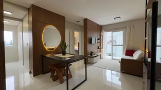 Apartamento com 2 dormitórios, foto 1
